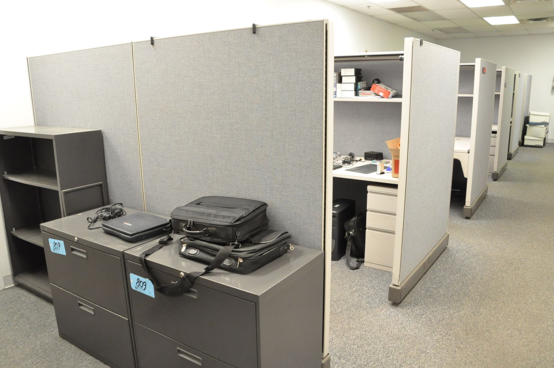 Lot-5 Station Cubicle Partition Work System Complete with White File Drawers,(Contents Not Included)