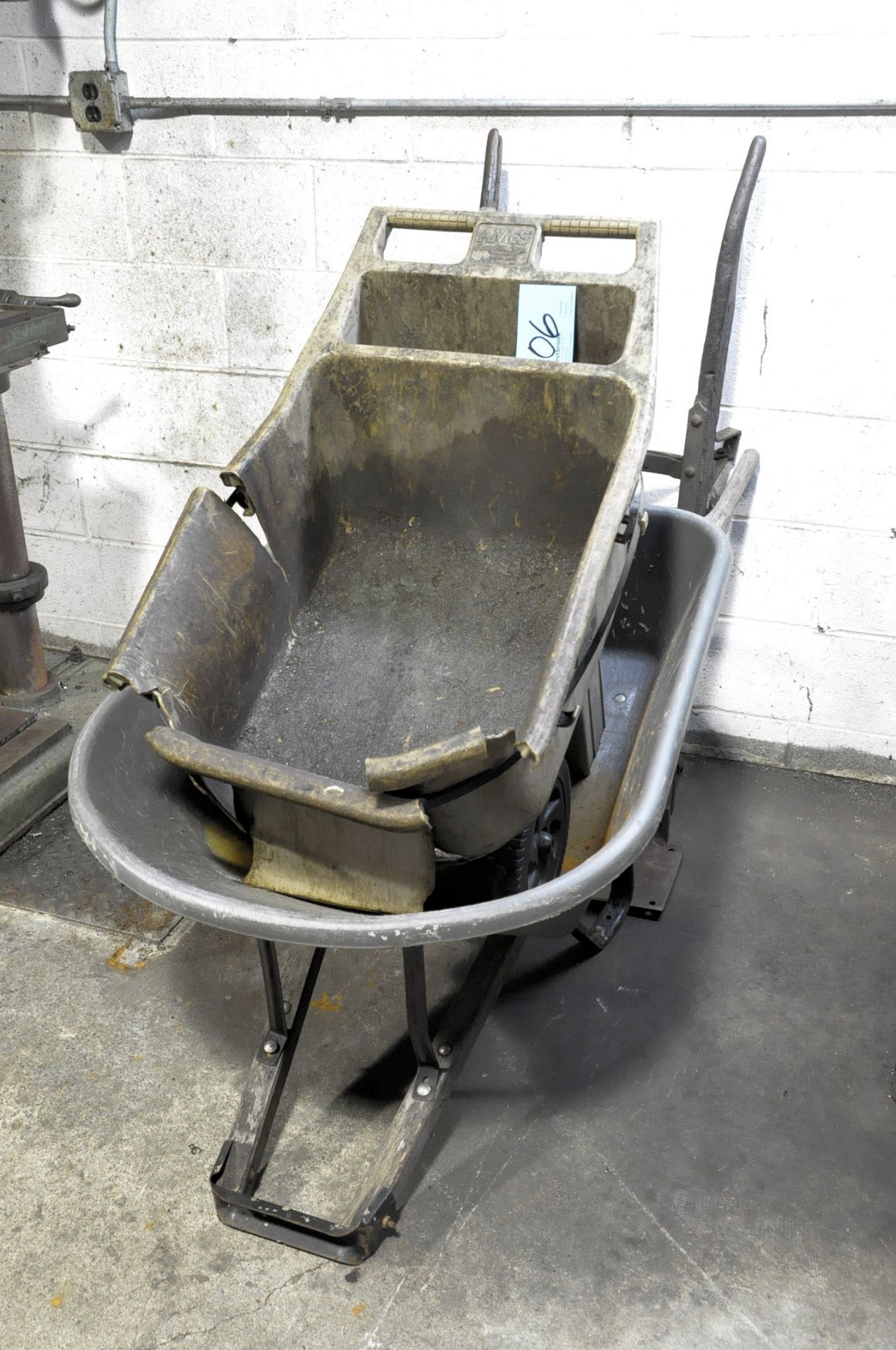 Lot-(2) Wheelbarrows and (1) 2-Wheel Hand Cart