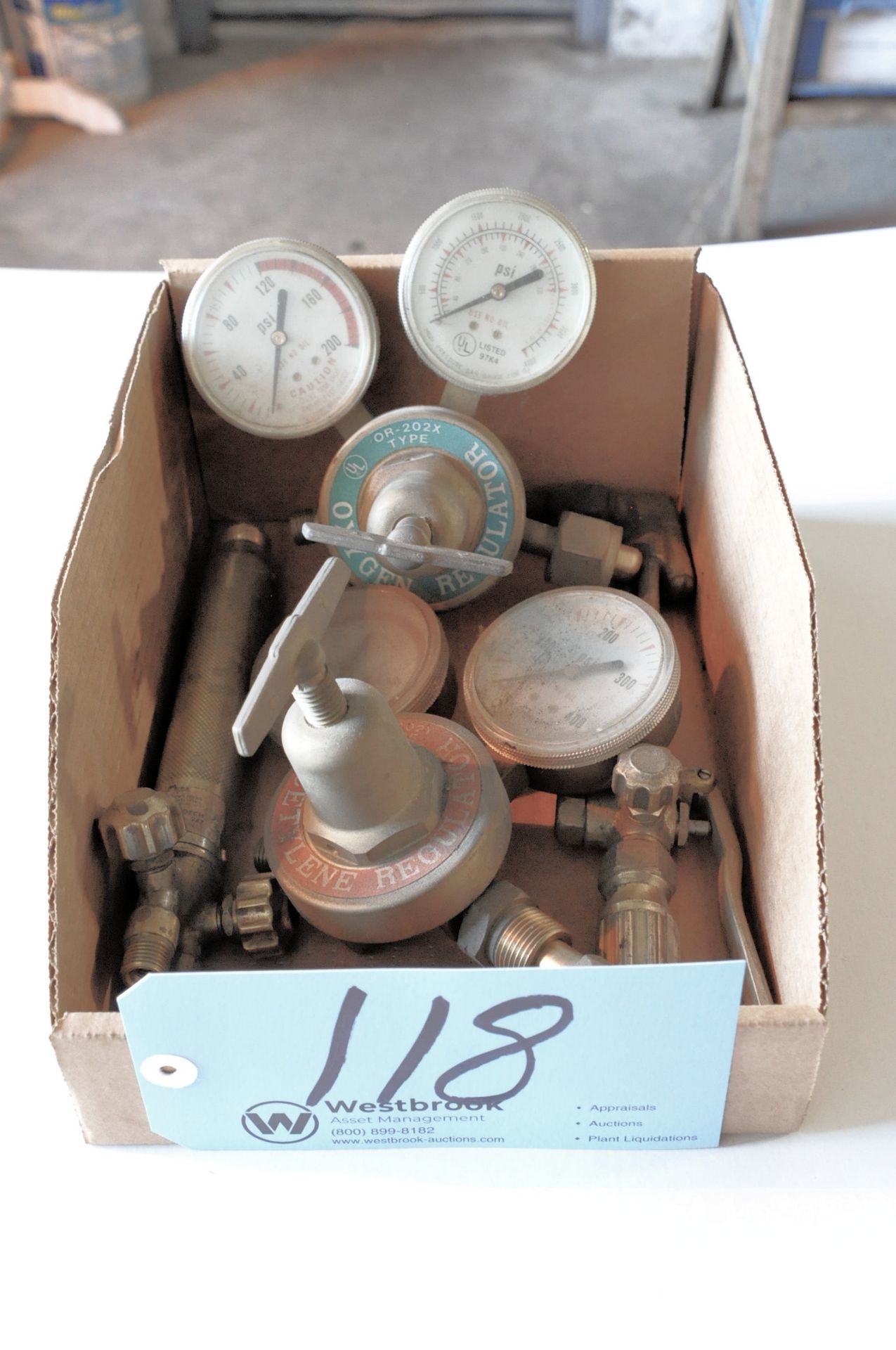 Lot-Oxygen/Acetylene Gauges in (1) Box