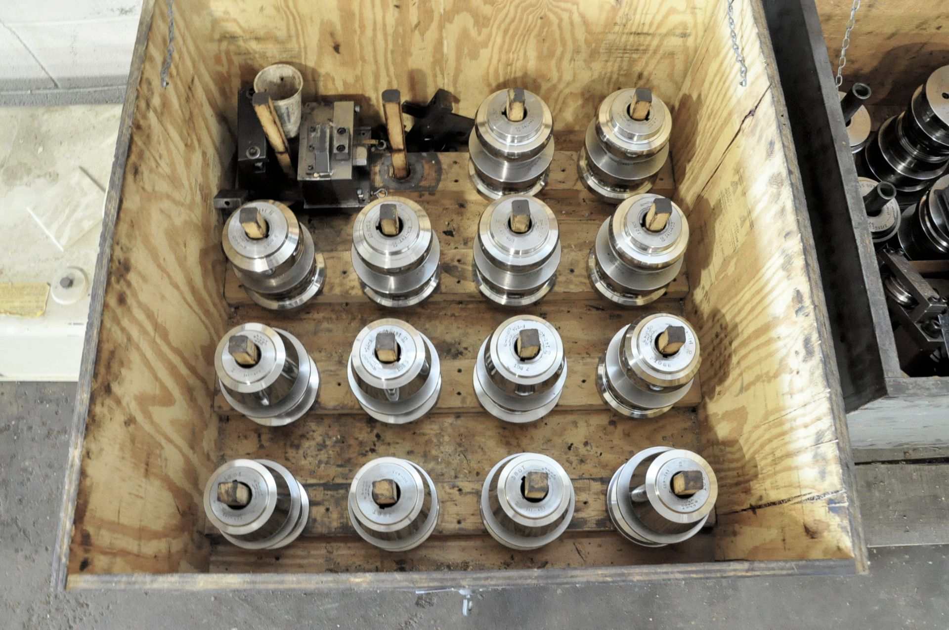 Lot-Steel Roll Form Tooling in (1) Crate