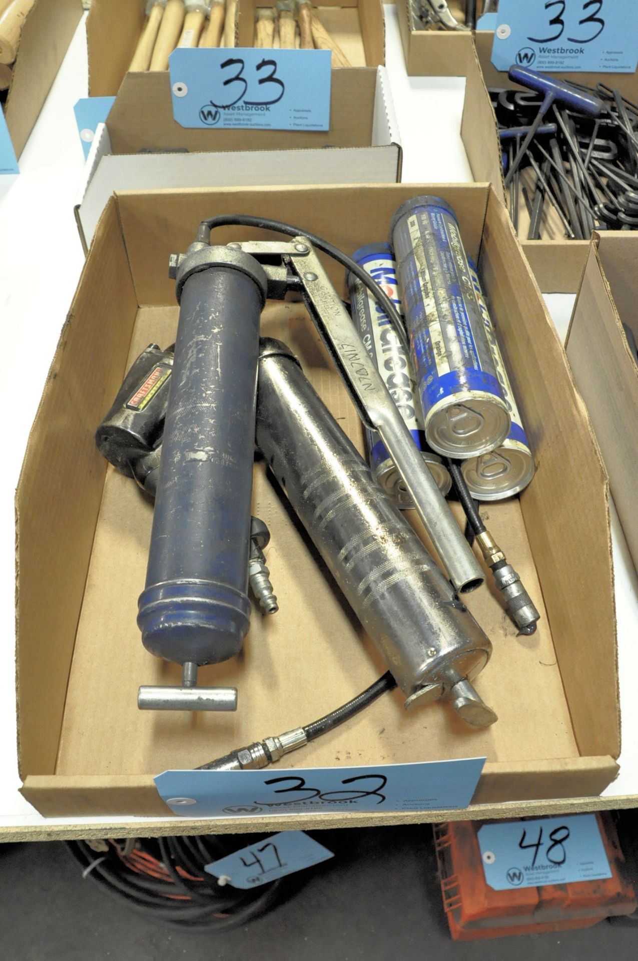 Lot-Grease Guns and Grease in (1) Box