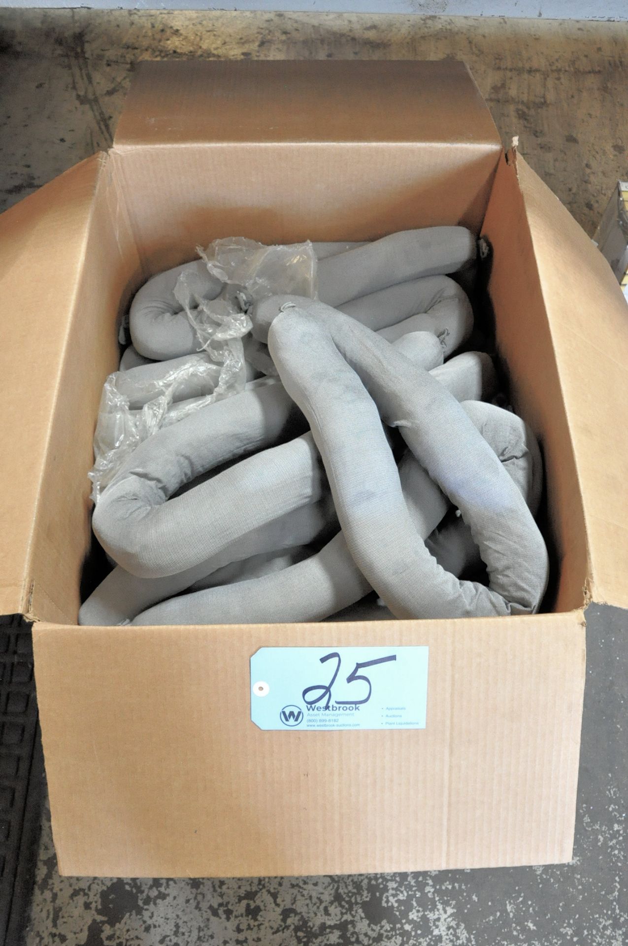 Lot-Floor Dry Absorbent Socks in (1) Box Under (1) Bench