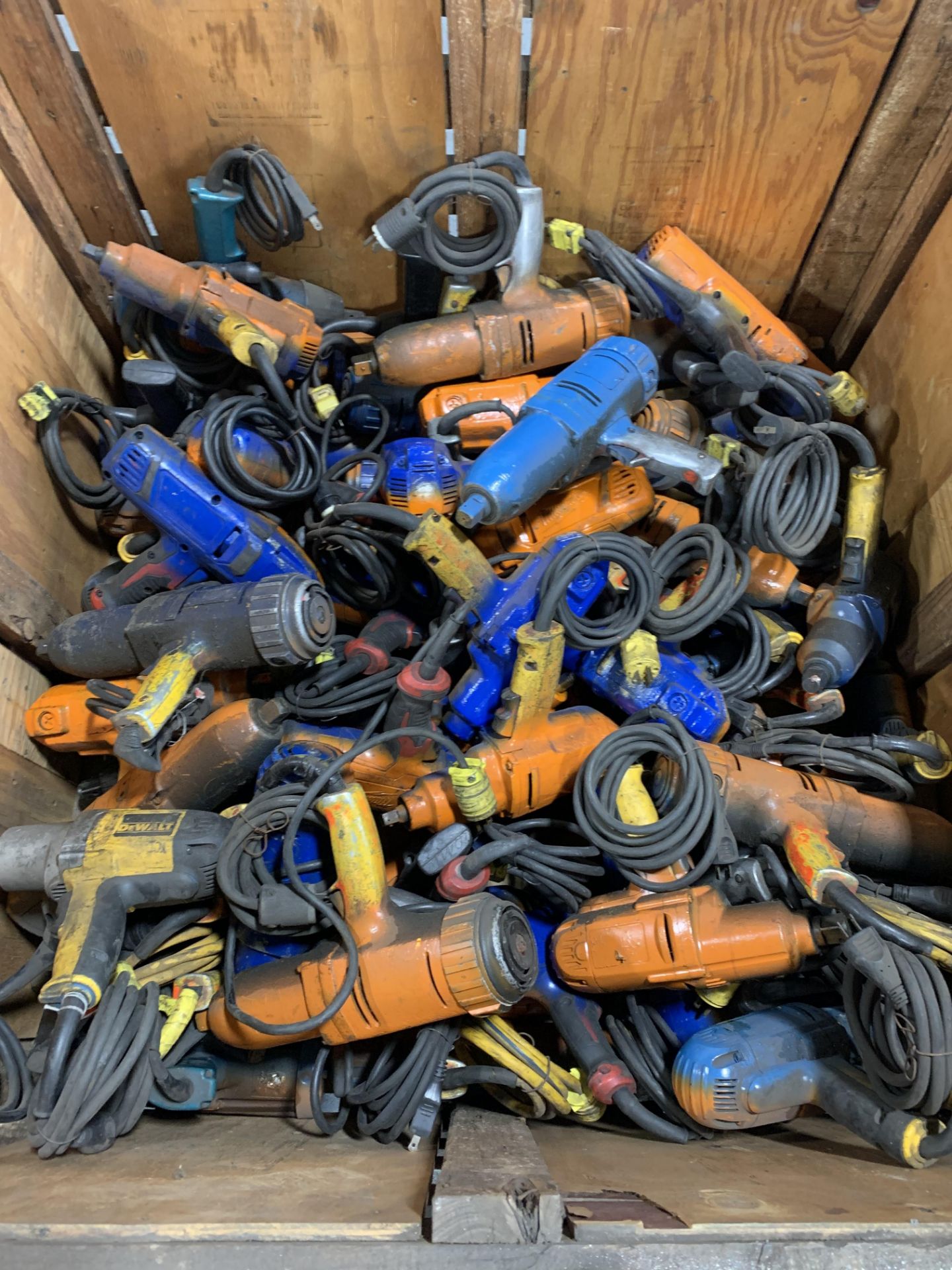 Lot of Various Size Electric Impact Guns, 110 Volts