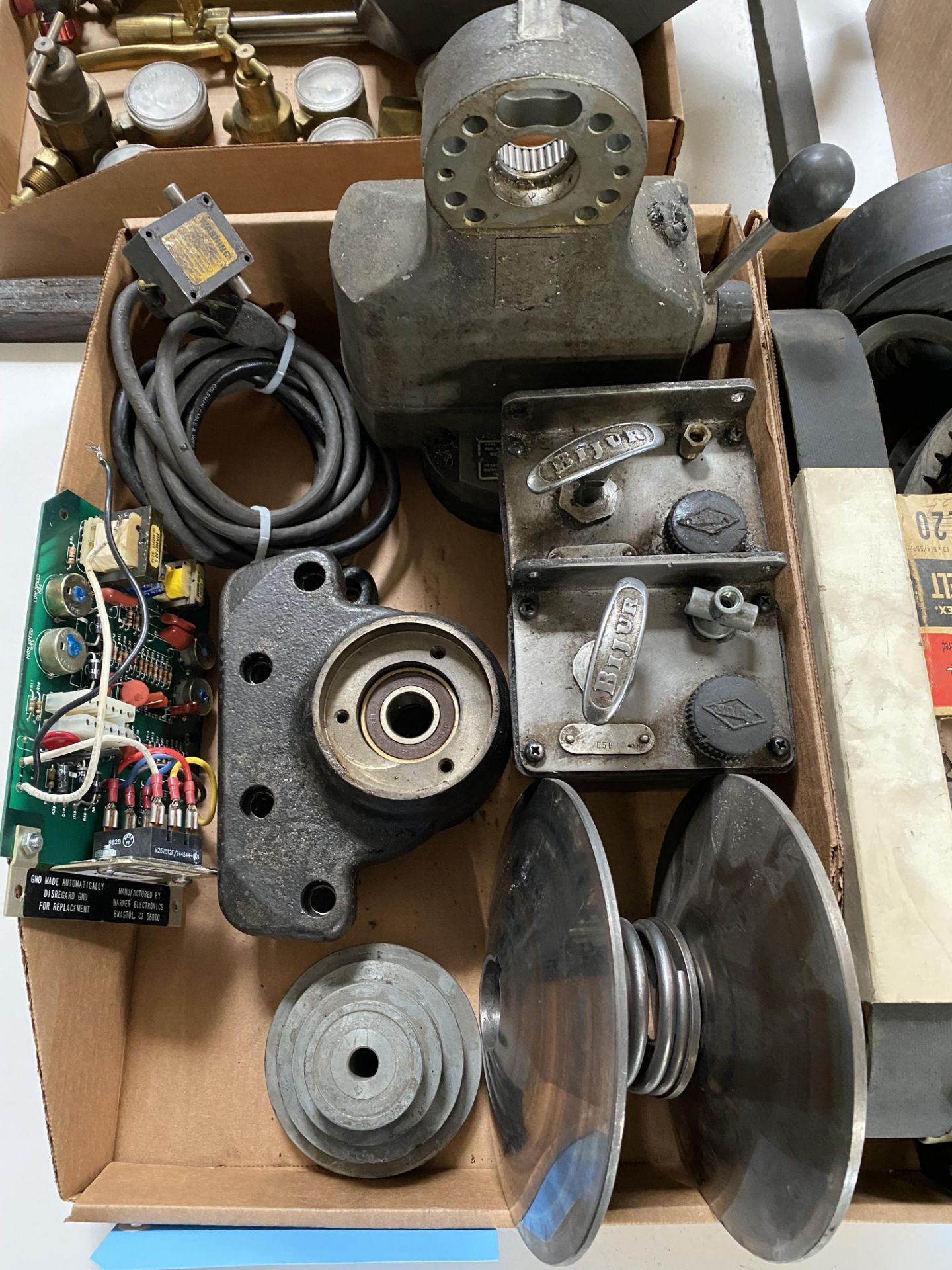 Lot-Bridgeport Parts in (3) Boxes and Power Table Feed - Image 4 of 4