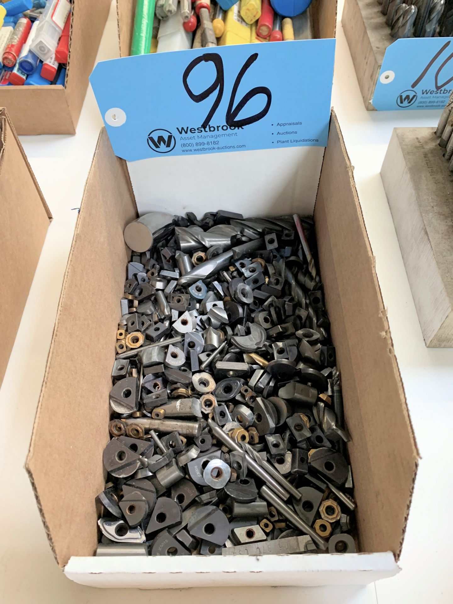 Lot-Loose Carbide Inserts in (1) Box