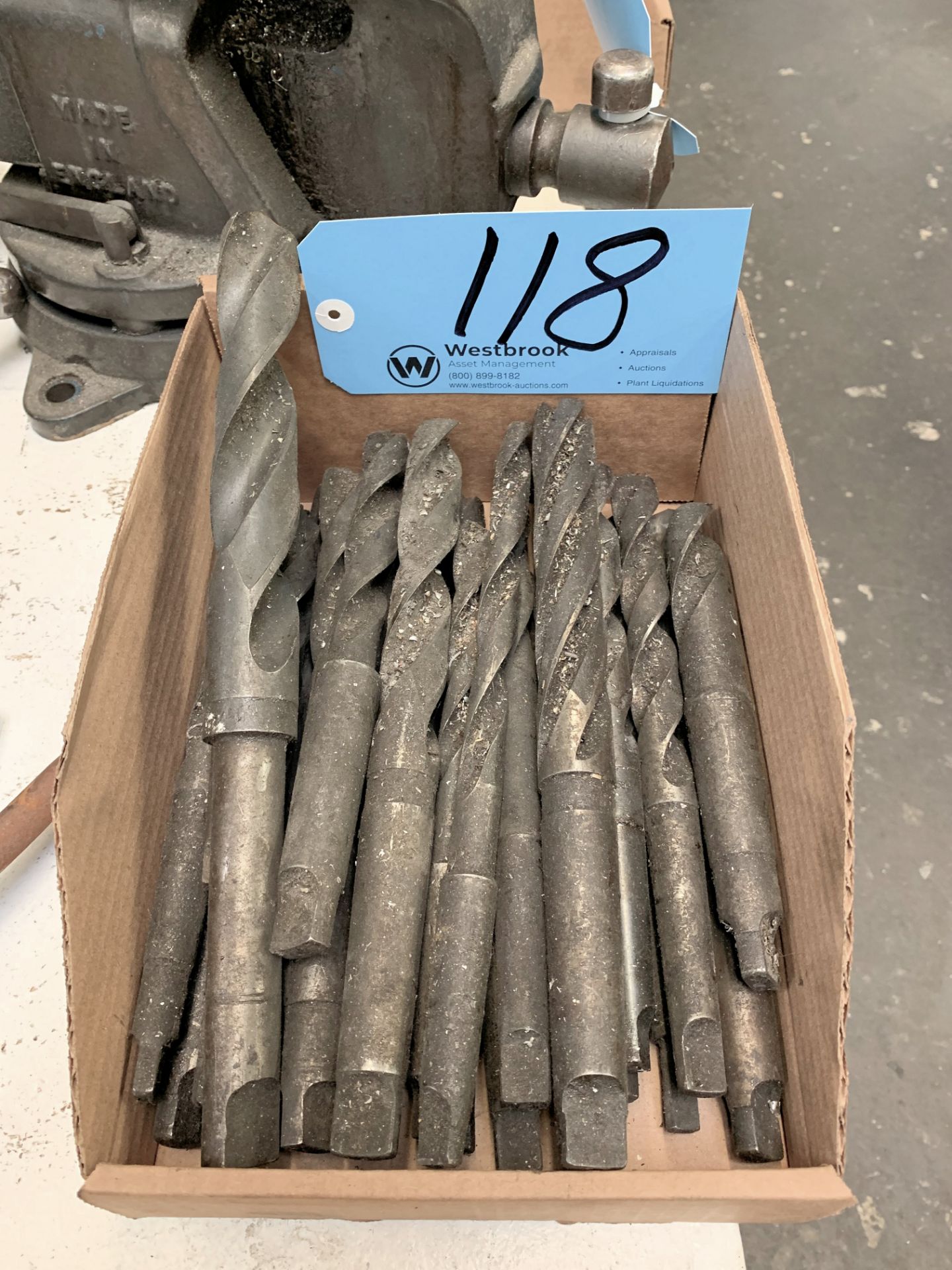 Lot-Taper Shank Drills in (1) Box