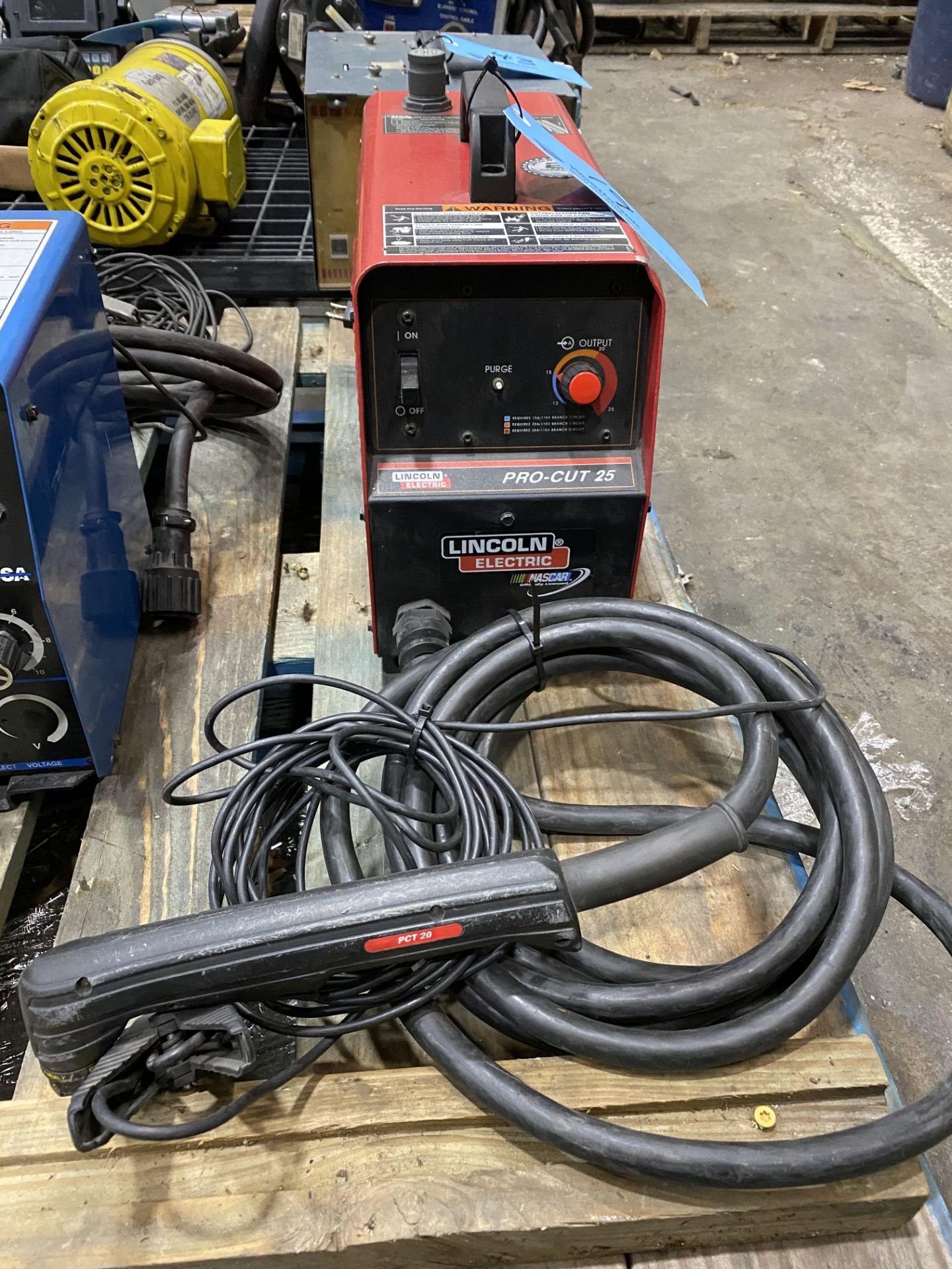 Lincoln Pro-Cut 25 Plasma Cutter, PCT20 Hand Torch