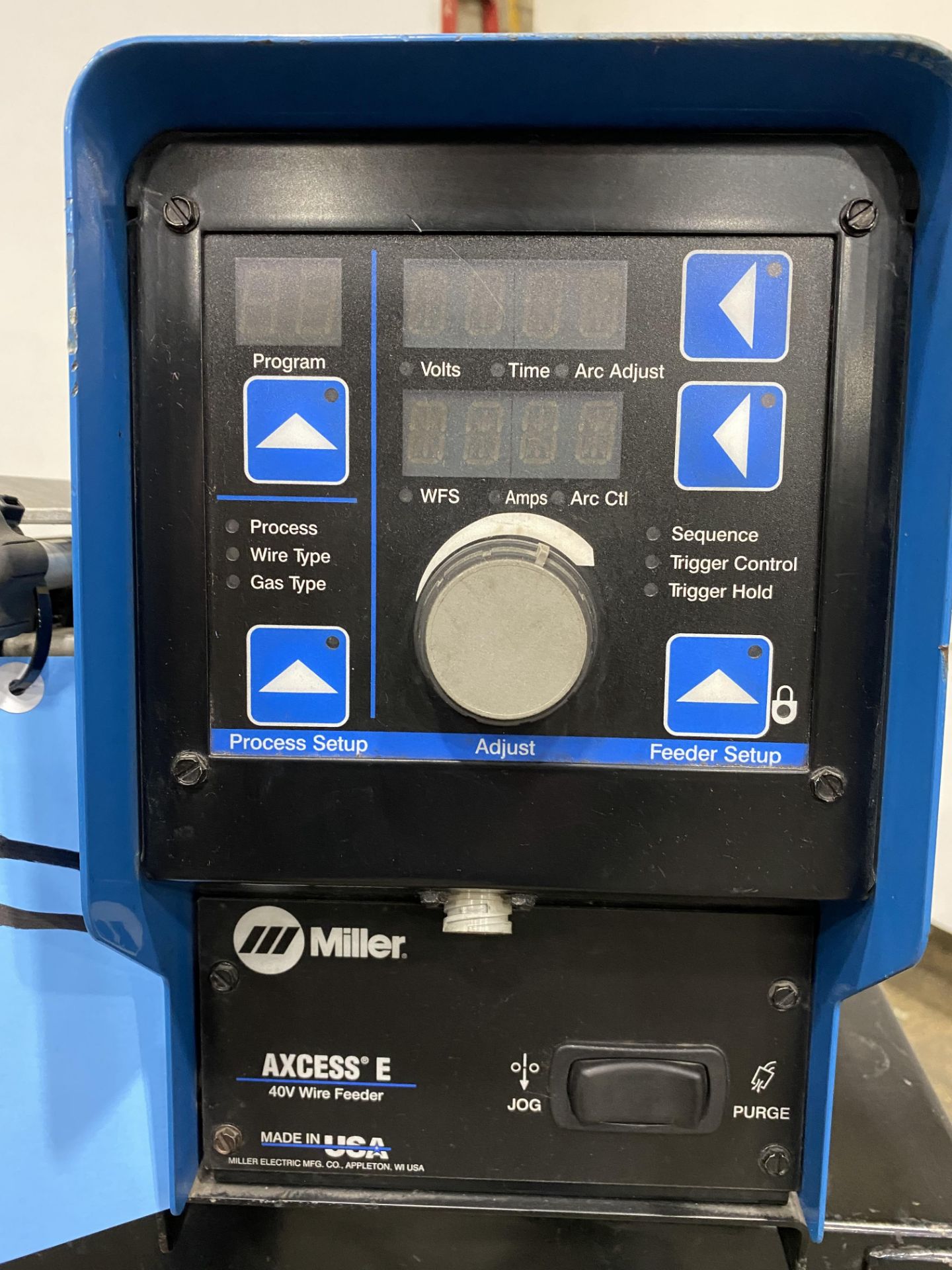 Miller Axcess 300 Welder with Axcess E Wire Feeder - Image 4 of 5