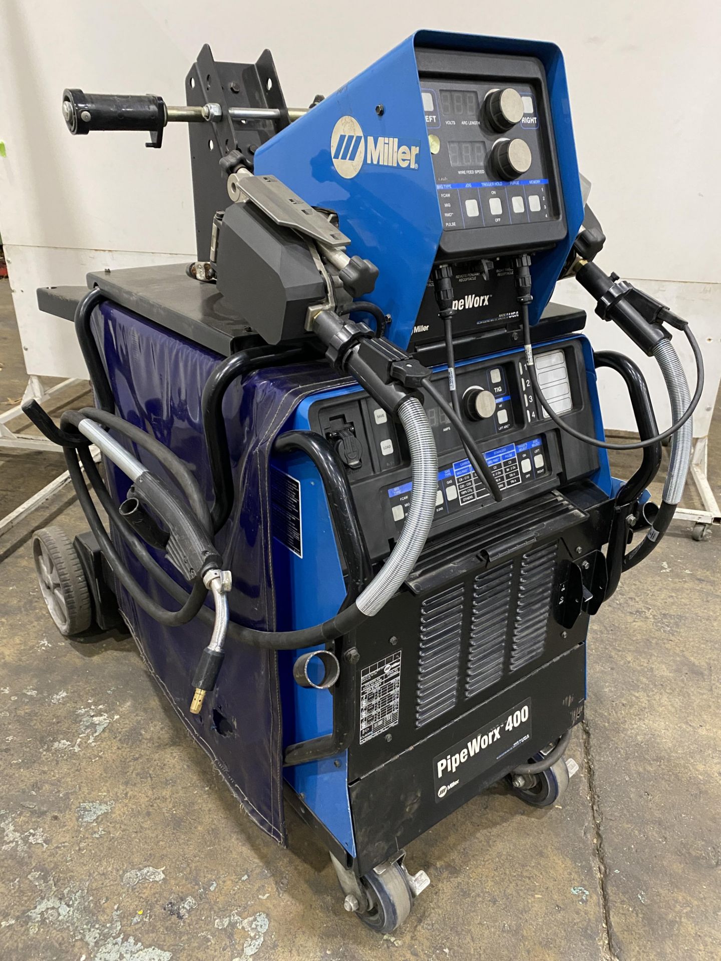 Miller Pipeworx 400 Welding System, Pipeworx Dual Feeder, Two Magnum Pro Guns