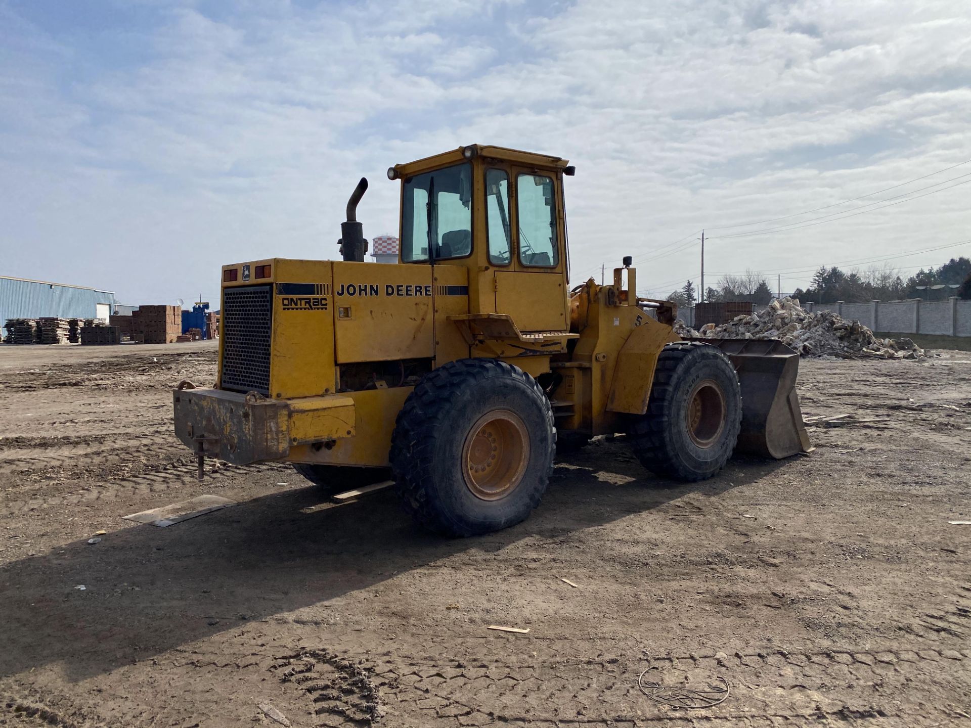 JOHN DEERE 544E WHEEL LOADER, 120 HP, 23,600 LB OPERATING WEIGHT, 2 YARD BUCKET, ENCLOSED CAB W/ - Image 4 of 17