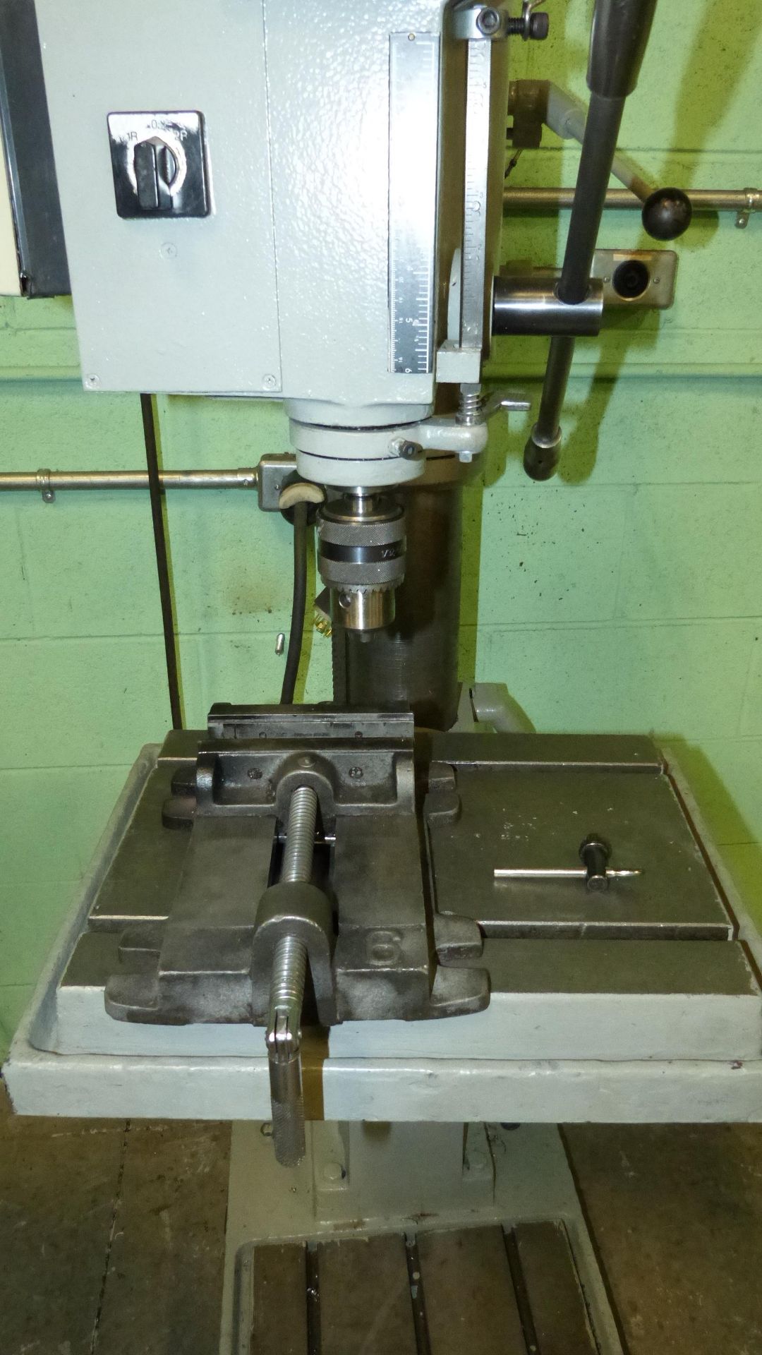 AMCO GEAR HEAD DRILL PRESS, MODEL 25025A, 6'' QUILL TRAVEL - Image 4 of 5