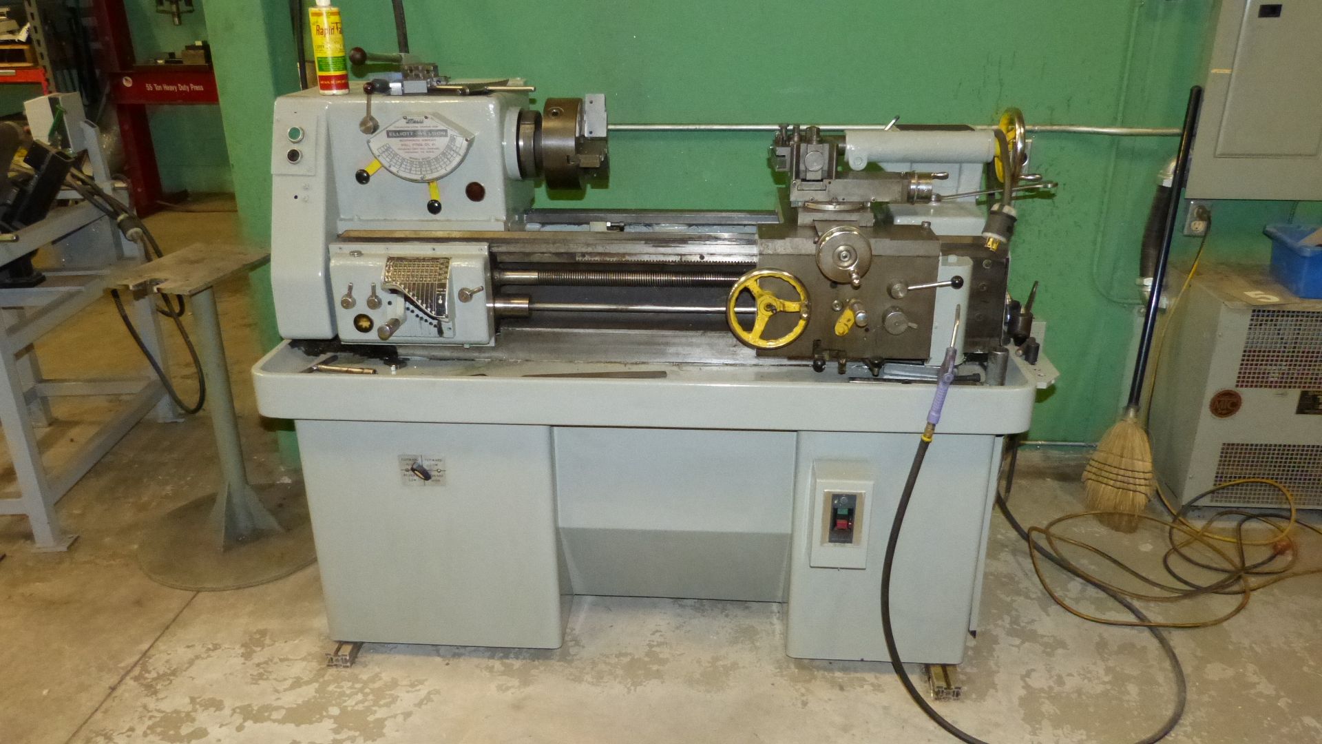 ELLIOT ENGINE LATHE, 14'' X 24'', INCH/METRIC TREADING, 30 TO 1200 RPM