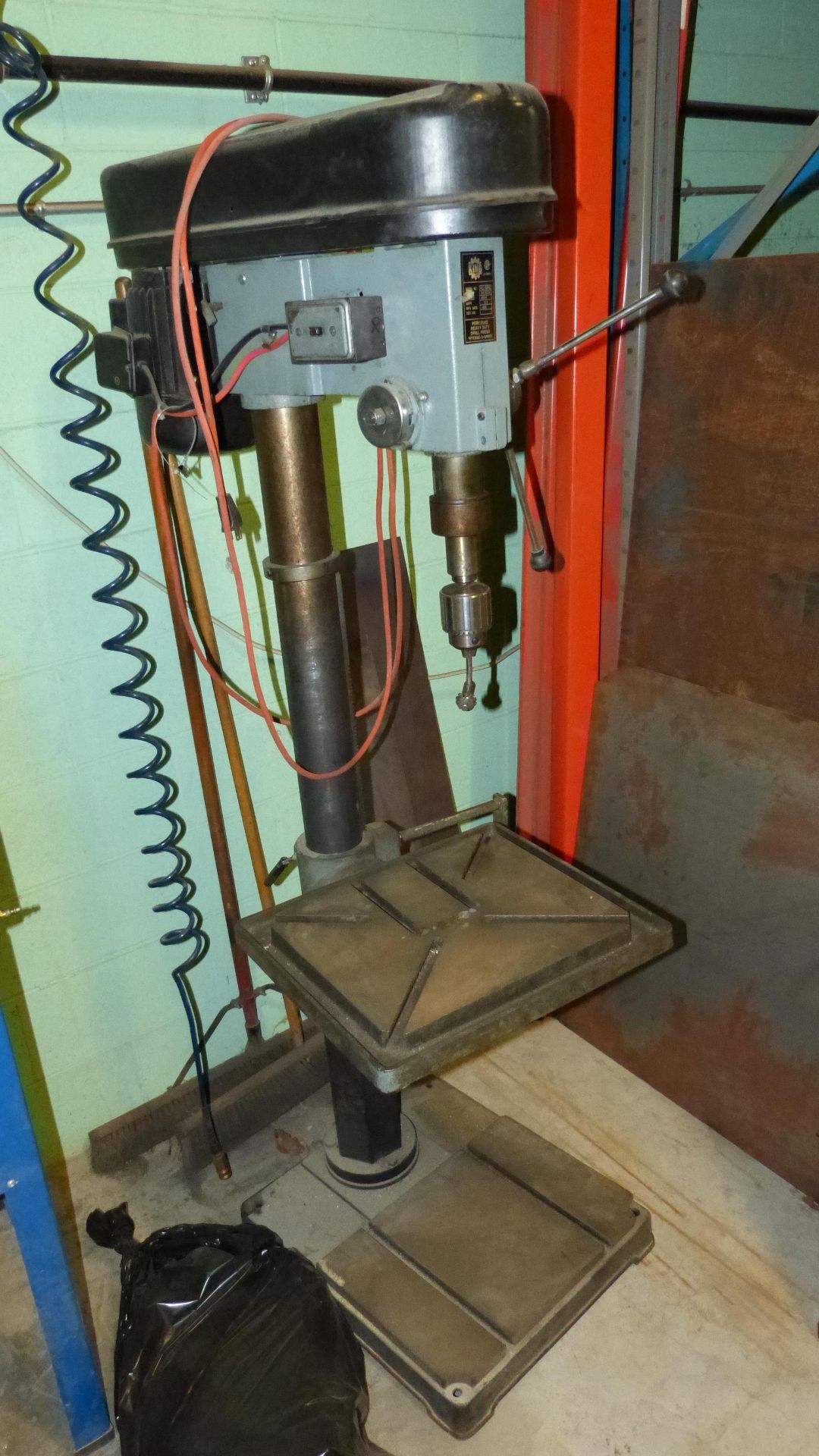 KING FLOOR HEAVY DUTY DRILL PRESS, MODEL KC-30FC, 3/4 INCH CHUCK, 12-SPEED - Image 2 of 4