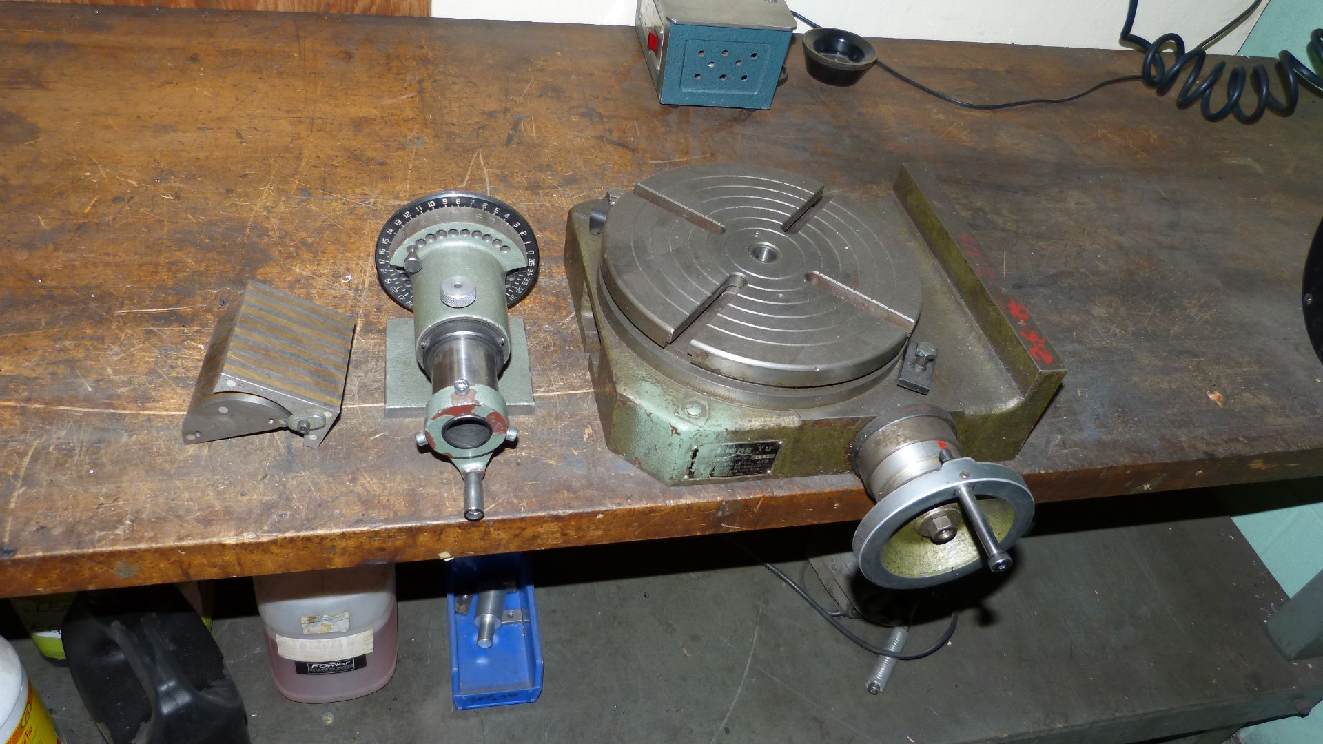 LIANG TU 10'' ROTARY TABLE, MODEL LM-10 AND MAG LOCK