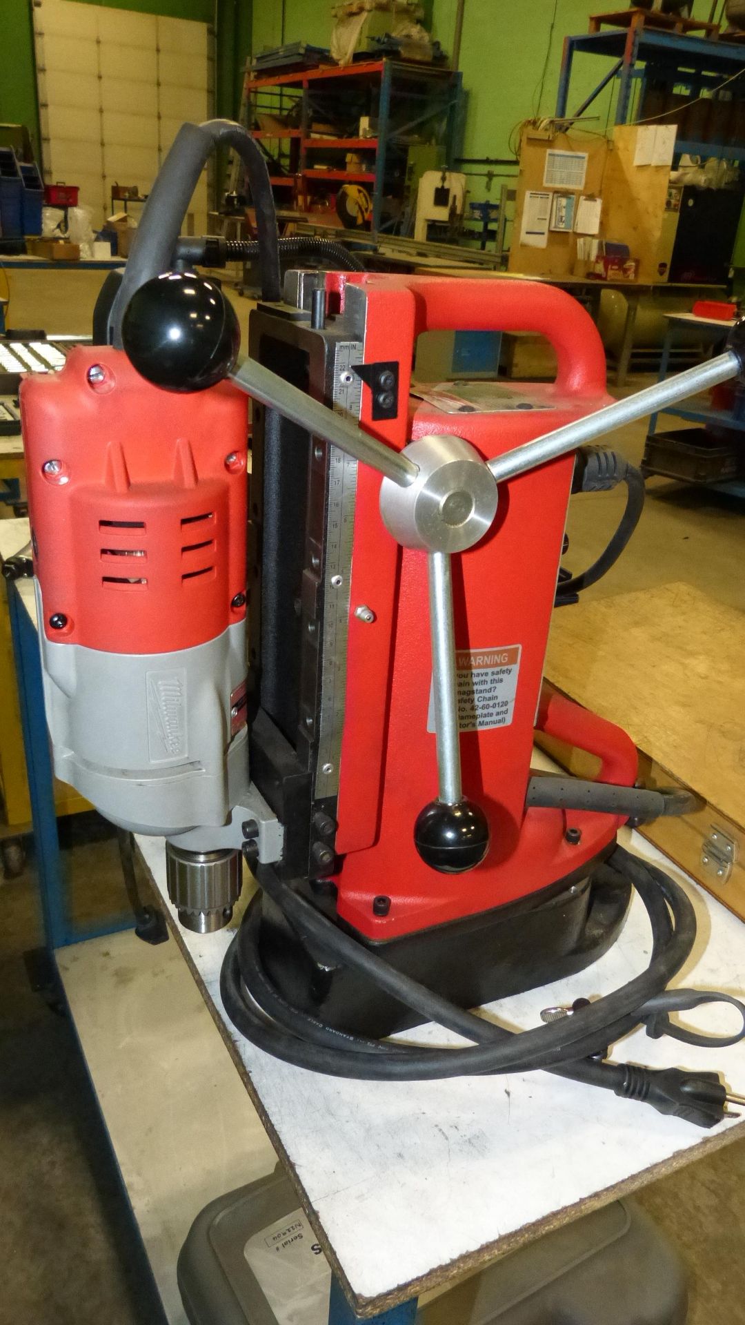 MILWAUKEE ELECTRONIC MAGNETIC DRILL PRESS