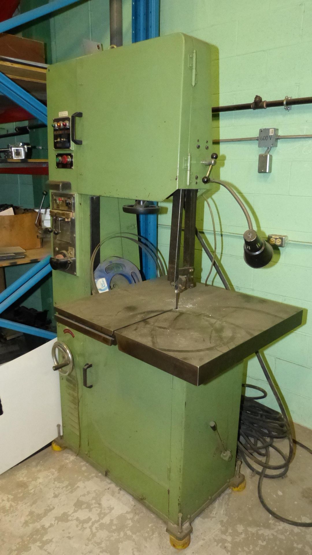 GROB STYLE 20'' THROAT VERTICAL BANDSAW, W/ BLADE WELDER AND GRINDER, 29'' X 29'' TABLE