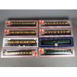 Lima - Eight boxed OO gauge passenger coaches by Lima.