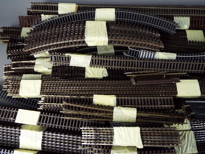 Peco, Other - A large quantity of steel and nickel HO/OO gauge track. - Image 2 of 3