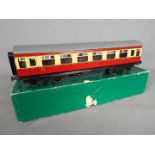 Bassett Lowke - A boxed O gauge Bassett Lowke #111 1st Corridor Coach Op.