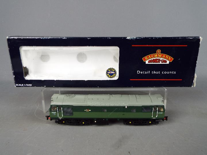 Bachmann - A boxed Bachmann #32-400 OO gauge Class 25/3 diesel locomotive Op.No.