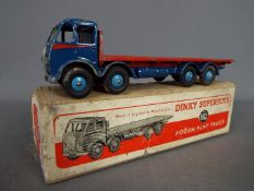 Dinky Toys - A boxed Dinky Toys #502 Foden (1st Type) Flat Truck.