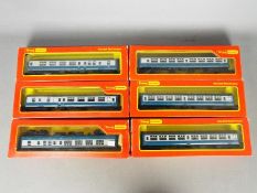 Triang Hornby - Six boxed Hornby Triang OO gauge passenger carriages.