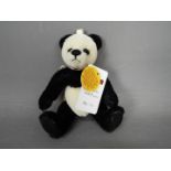 Charlie Bears - A Limited Edition Charlie Bears made soft toy teddy bear Keyring CBK635295A from