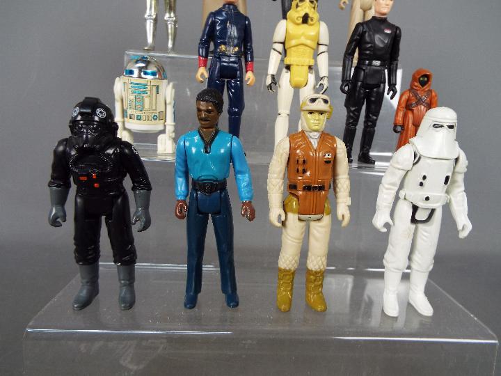 Star Wars, Kenner, Hasbro, LFL, CPG, GMFG - A group of 13 loose vintage Star Wars figures. - Image 2 of 4