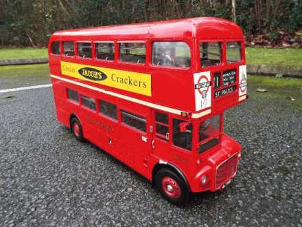 Hachette - A built Hachette 1:12 scale Routemaster Bus from the Hachette 'Build Your Own Classic - Image 6 of 6