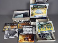 Warhammer, Citadel, Games Workshop - A collection of plastic Warhammer 40,