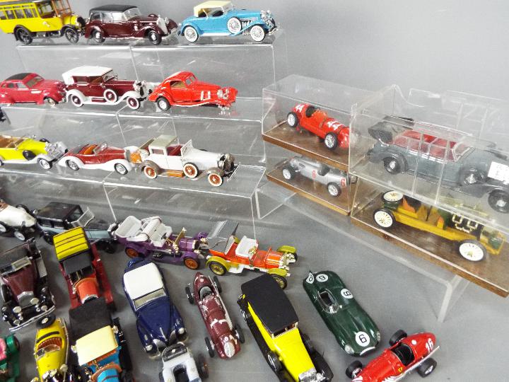 Rio, Brumm, Rami, Gama, others - A collection of unboxed 1:43 scale diecast vehicles. - Image 5 of 5