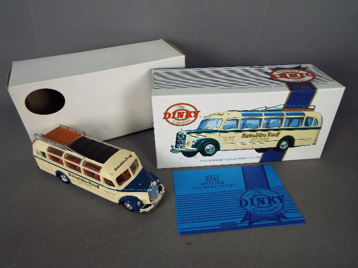 Matchbox Dinky - A collection of 13 boxed Matchbox Dinky diecast model cars and sets. - Image 4 of 5