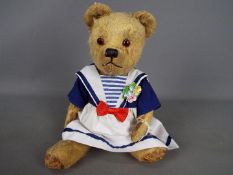 JK Farnell - An unmarked vintage mohair teddy bear believed to be by JK Farnell circa 1950.