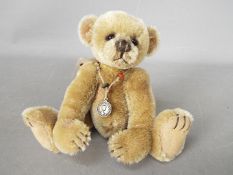 Charlie Bears - A Limited Edition Charlie Bears made soft toy teddy bear from the Minimo Collection