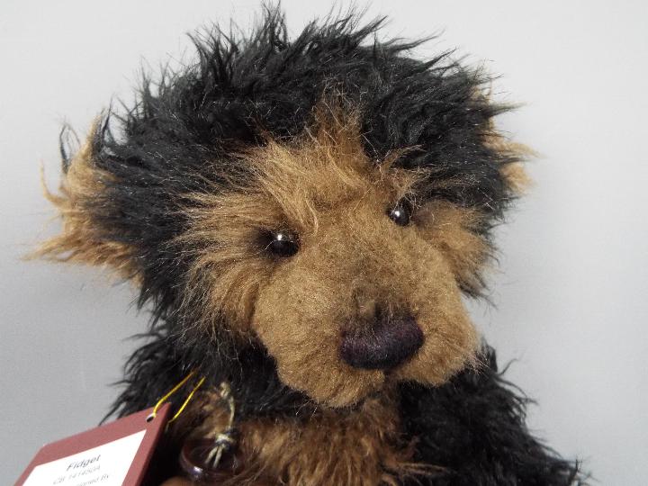 Charlie Bears - A Charlie Bears soft toy teddy bear 'Fidget' CB 141450A, designed by Isabelle Lee. - Image 2 of 5