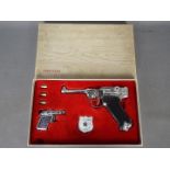 Lone Star, Cap Guns - A boxed Lone Star 'Luger Presentation Set'.