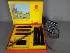 Triang - A boxed Triang TCX TT gauge Electric Train Set.