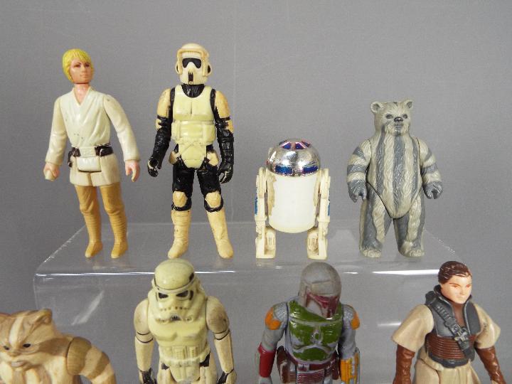 Star Wars - A collection of loose, vintage Star Wars action figures to include Boba Fett, R2-D2, - Image 2 of 5
