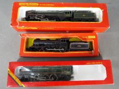 Hornby - Three boxed OO gauge steam locomotives. Lot includes 4-6-2 steam Locomotive and tender Op.