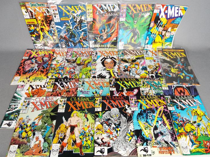 Marvel - A collection of 23 modern age comics majority 'Classic X-Men' some of which are contained