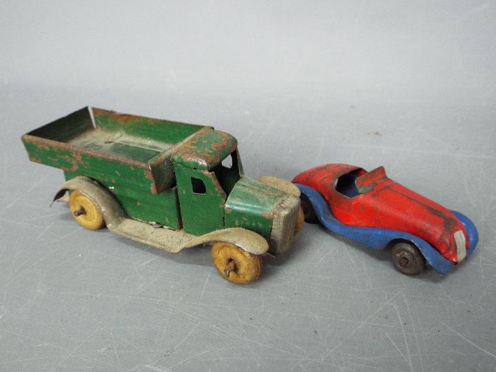 Wells Brimtoy, Other - An interesting collection of unboxed tinplate and plastic model vehicles. - Image 5 of 6