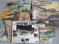 Airfix, Frog, Matchbox, Other - A collection of plastic model kits in various scales.