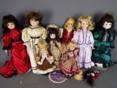 World Gallery, Others - An unboxed collection of dolls,