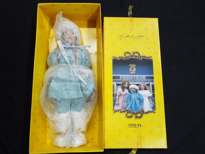Annette Himstedt Kinder -Puppen Kinder - a limited run 1993/94 dressed doll in blue dress with