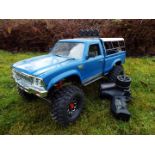 CrossRC - AT4 EMO 4WD off road adventure truck.