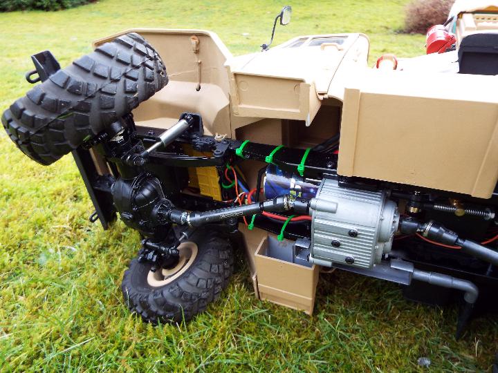 CrossRC - HC6 truck Scaled at 1/12 with 6 wheel drive. - Image 9 of 14