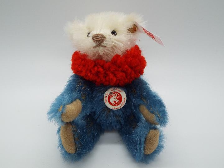 Steiff - A boxed limited edition Steiff Mini Bear # 006463 'Dolly' (11 cm h), - Image 4 of 5