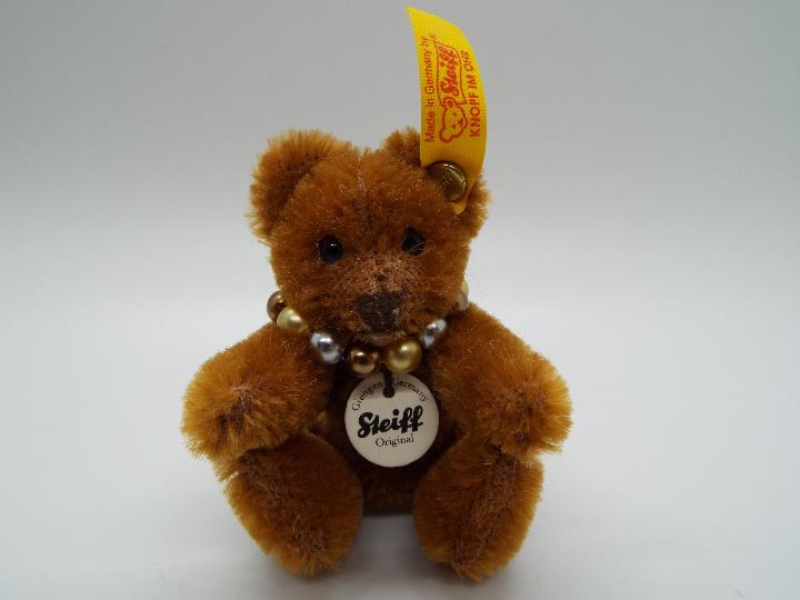 Steiff - Three Steiff Mini Bears comprising # 036798 'Deer Bear' white tag, - Image 3 of 4