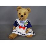 JK Farnell - An unmarked vintage mohair teddy bear believed to be by JK Farnell circa 1950.