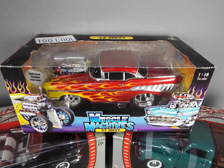 Road Signature, Muscle Machines - Three boxed 1:18 scale diecast model cars. - Image 2 of 3
